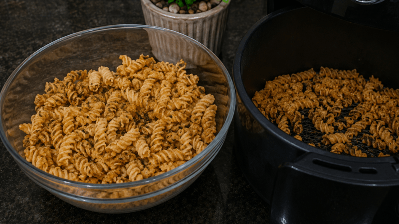Como Fazer Salada com Macarrão na AirFryer Super Crocante!