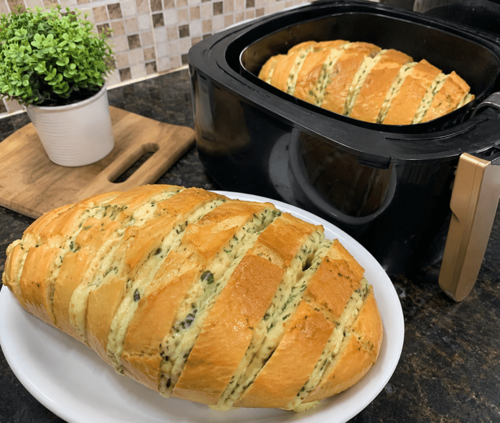 Pão de Alho Caseiro na Air Fryer:Receita Fácil  Cremosa