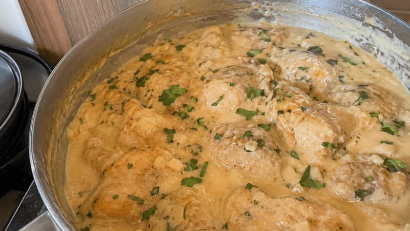 Como Fazer Frango Cremoso com Molho de Alho Fácil