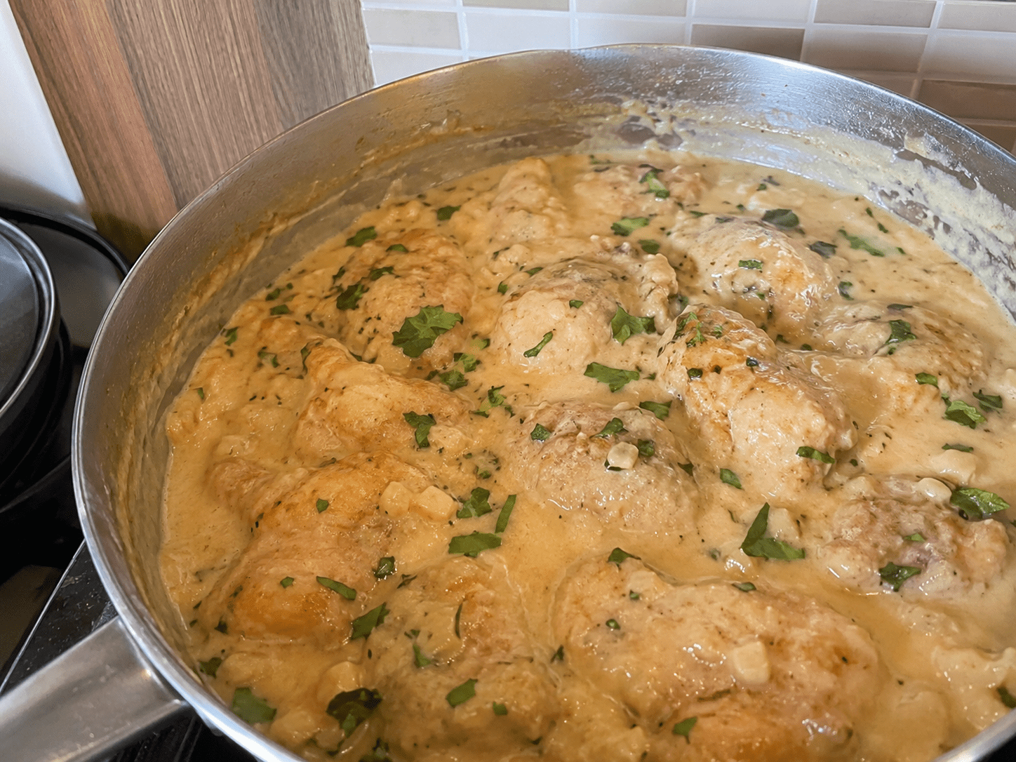 Como Fazer Frango Cremoso com Molho de Alho Fácil