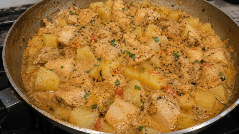 Frango Cremoso com Batata em Uma Panela SóReceita Fácil