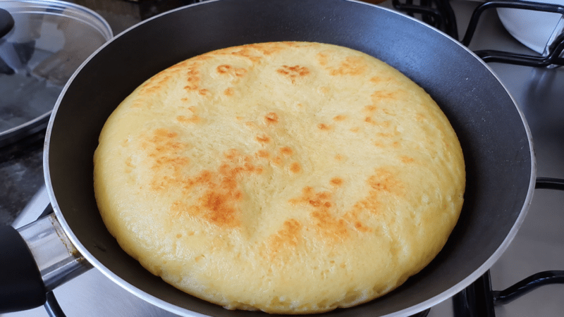 Pão de Queijo de Frigideira: Receita Fácil, Rápida e Pronta em 10 Minutos 0 (0)