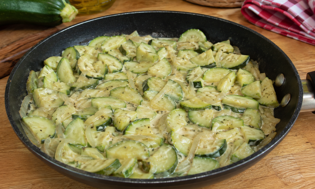 Abobrinha Cremosa na Frigideira: Receita Fácil Saudável