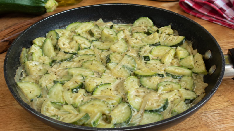 Abobrinha Cremosa na Frigideira Receita Fácil e Saudável