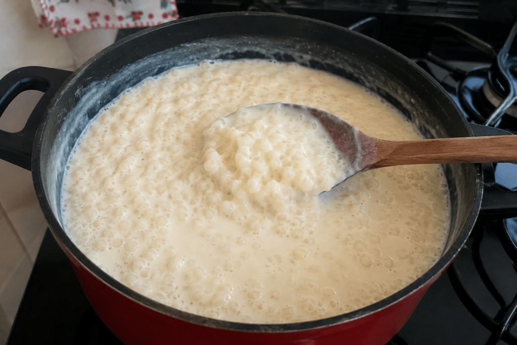 Canjica Cremosa com Leite Condensado Fácil de fazer