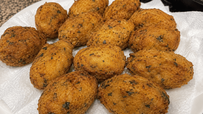 Pastéis de Bacalhau Tradicionais: Receita Portuguesa Fácil e Crocante 5 (14)