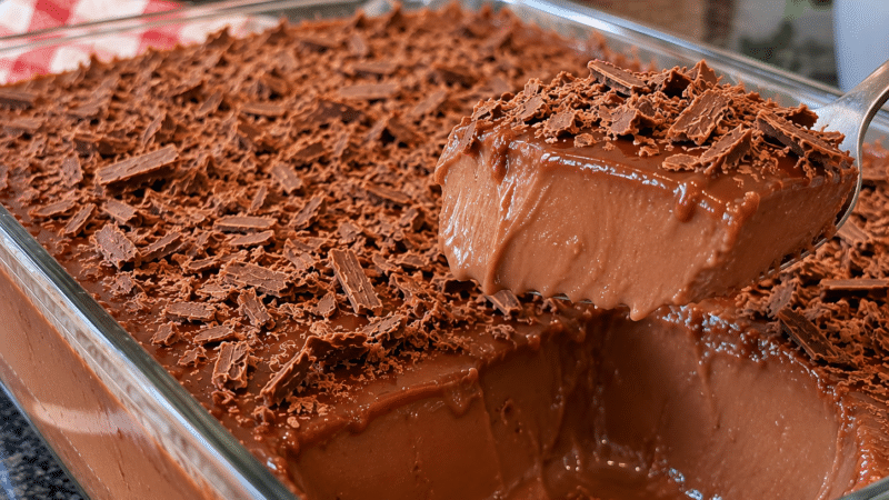 Pudim de Chocolate na Travessa sem Forno: Cremoso e Fácil 5 (16)